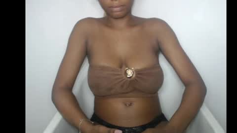 Snapshot of beautyslut1 chatting on 15, 4, 2026 beautyslut1 online show from 15, 4, 2026