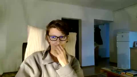 Snapshot of bebacksooon chatting on 8, 12, 2024 Raluca online show from 8, 12, 2024