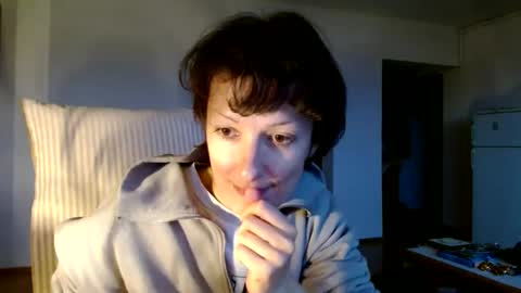 Snapshot of bebacksooon chatting on 24, 12, 2024 Raluca online show from 24, 12, 2024