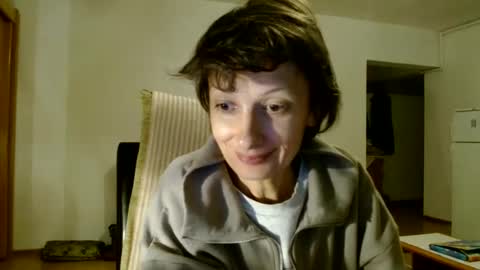 Snapshot of bebacksooon chatting on 25, 12, 2024 Raluca online show from 25, 12, 2024