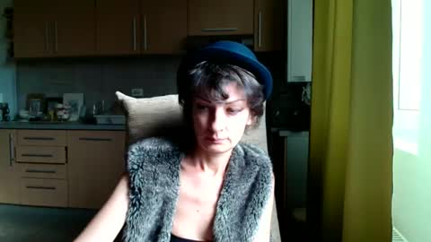 Snapshot of bebacksooon chatting on 25, 9, 2025 Raluca online show from 25, 9, 2025