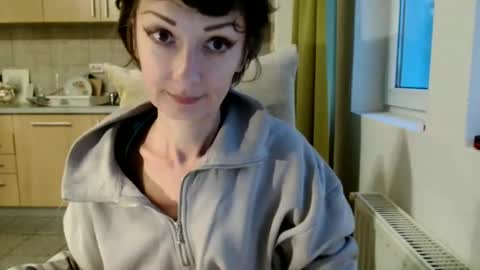 Snapshot of bebacksooon chatting on 4, 10, 2025 Raluca online show from 4, 10, 2025