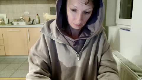 Snapshot of bebacksooon chatting on 17, 10, 2025 Raluca online show from 17, 10, 2025