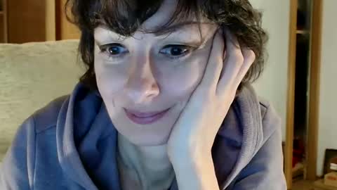 Snapshot of bebacksooon chatting on 31, 10, 2025 Raluca online show from 31, 10, 2025
