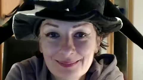 Snapshot of bebacksooon chatting on 1, 11, 2025 Raluca online show from 1, 11, 2025