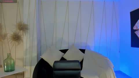 Am Becca online show from 18, 3, 2026