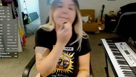 Snapshot of beccalubov chatting on 9, 8, 2026 Becca Lubov online show from 9, 8, 2026