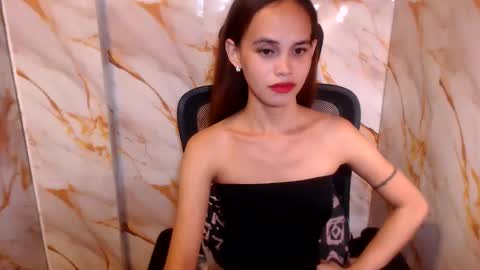 Snapshot of beccamiller22 chatting on 7, 5, 2026 becca online show from 7, 5, 2026