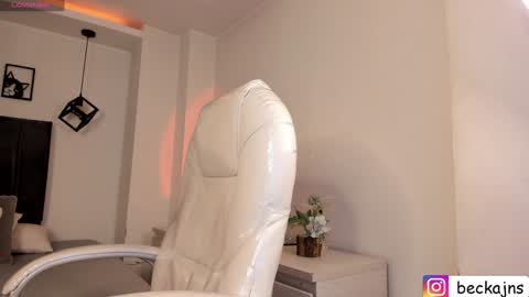 Marzhie online show from 8, 2, 2025