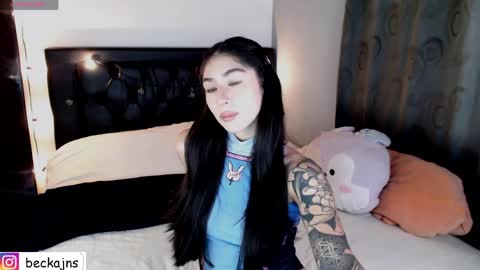 Snapshot of beck__jones chatting on 8, 5, 2026 Marzhie online show from 8, 5, 2026