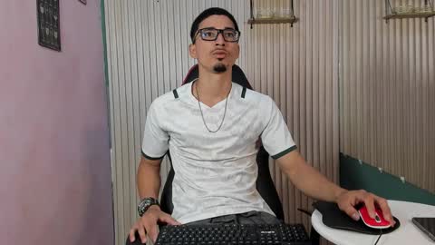 becker2_ online show from 13, 1, 2026