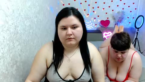 BeckyAndEllen online show from 18, 2, 2025