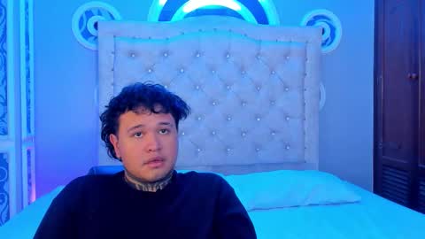 Snapshot of beele_and_evie chatting on 28, 2, 2026 beele_and_evie online show from 28, 2, 2026