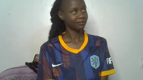 beeswee online show from 15, 12, 2024