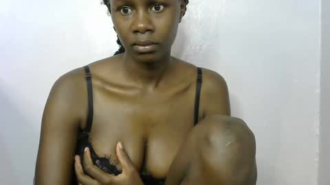 beeswee online show from 8, 2, 2025