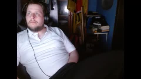 Snapshot of belgiandudeantwerp chatting on 8, 4, 2026 Belgian Dude online show from 8, 4, 2026