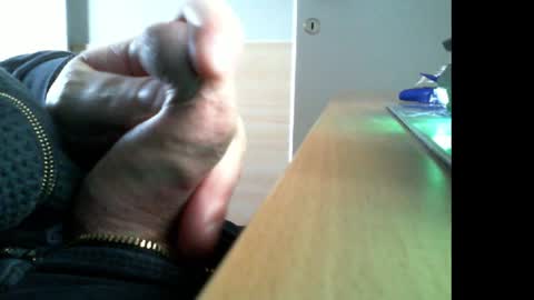 Snapshot of belgianfatcock chatting on 3, 12, 2024 belgianfatcock online show from 3, 12, 2024