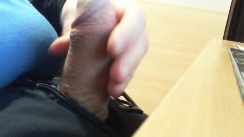 Snapshot of belgianfatcock chatting on 28, 1, 2025 belgianfatcock online show from 28, 1, 2025