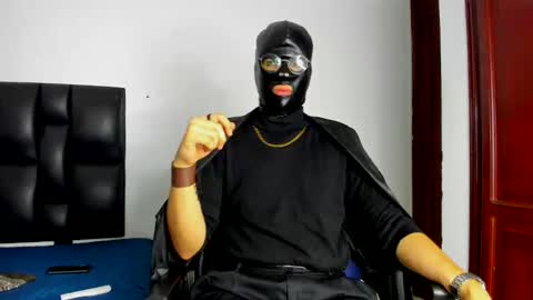 Snapshot of belialcrow666 chatting on 8, 11, 2025 belialcrow666 online show from 8, 11, 2025