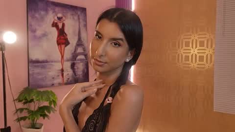 bella19   online show from 26, 11, 2025