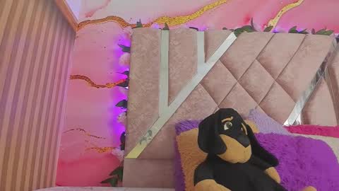 Snapshot of bella__sweets chatting on 12, 2, 2026 Melanie online show from 12, 2, 2026