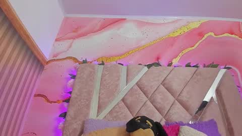 Snapshot of bella__sweets chatting on 14, 2, 2026 Melanie online show from 14, 2, 2026