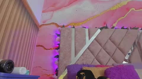 Snapshot of bella__sweets chatting on 18, 2, 2026 Melanie online show from 18, 2, 2026