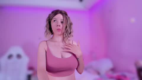 isabella online show from 1, 2, 2025