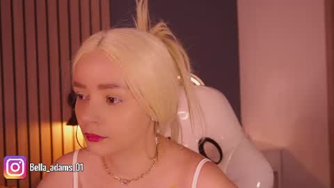 Snapshot of bella_adams_ chatting on 29, 6, 2026 isabella online show from 29, 6, 2026