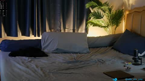     online show from 7, 4, 2026