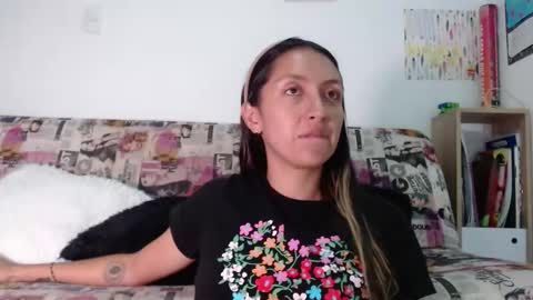 Bella Marlowe online show from 21, 11, 2025