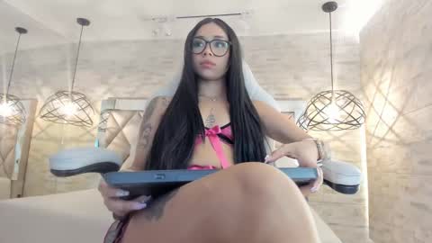  BELLA  online show from 13, 3, 2026