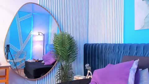 Snapshot of bella_riviera chatting on 16, 12, 2025 Bella Riviera online show from 16, 12, 2025