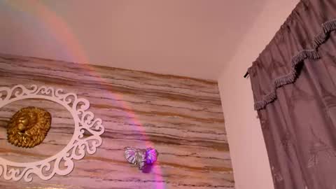 Snapshot of bella_salvatore chatting on 4, 10, 2025 online show from 4, 10, 2025