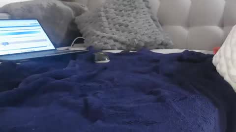 bella_sexy_feet online show from 1, 2, 2025