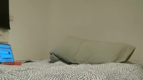 bella_sexy_feet online show from 3, 2, 2025