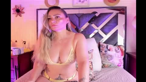 Snapshot of bella_volup chatting on 13, 7, 2026 bella_volup online show from 13, 7, 2026