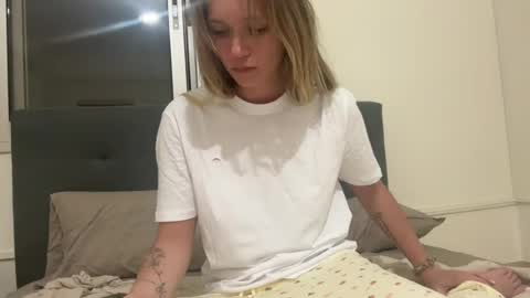 Bella Bloom online show from 28, 5, 2026