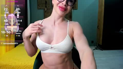 Snapshot of bellaburn chatting on 22, 12, 2024 Bella online show from 22, 12, 2024