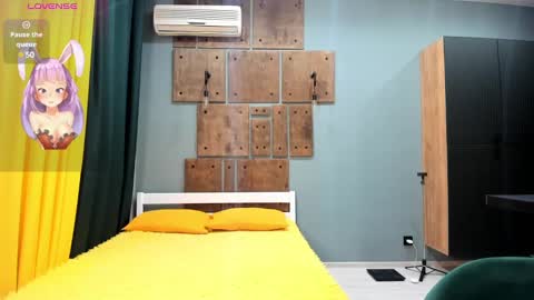 Snapshot of bellaburn chatting on 11, 3, 2025 Bella online show from 11, 3, 2025