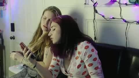 BellaButterflyy online show from 22, 1, 2025