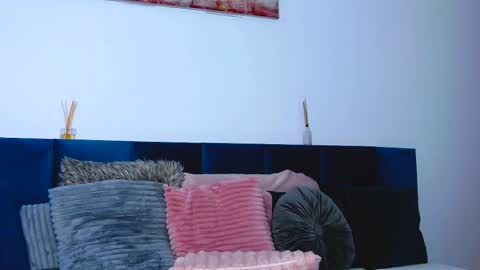 Snapshot of belladoyle chatting on 20, 2, 2025 belladoyle online show from 20, 2, 2025