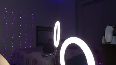 Snapshot of bellamonroee chatting on 25, 1, 2025 Bella Monroe online show from 25, 1, 2025