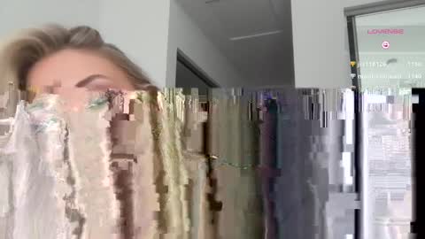 Snapshot of bellaryderr chatting on 12, 5, 2026 Isabella Ryder online show from 12, 5, 2026