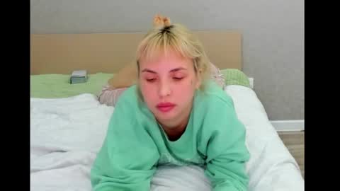 Bella Seen online show from 15, 12, 2024