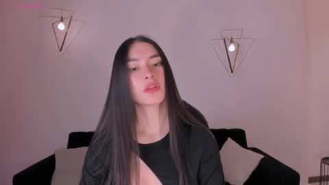 B E L L A  online show from 28, 5, 2026