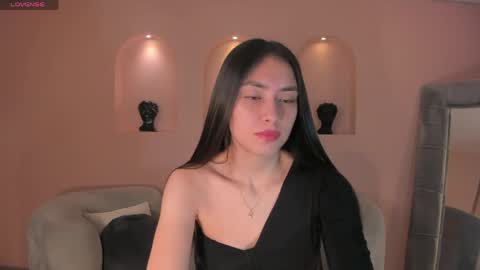 B E L L A  online show from 31, 5, 2026