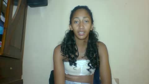 Snapshot of belle_annah chatting on 17, 5, 2026 belle_annah online show from 17, 5, 2026
