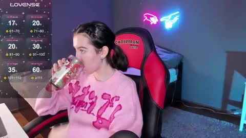 Bella online show from 25, 2, 2025