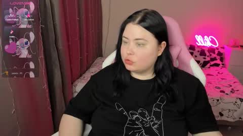 LinaBoo online show from 5, 2, 2026